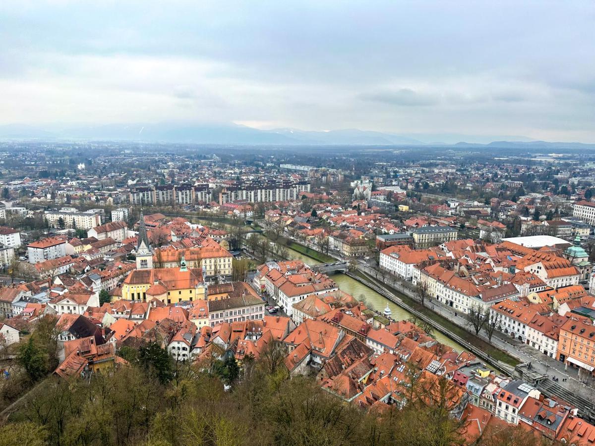 Apartment Ema Ljubljana Luaran gambar